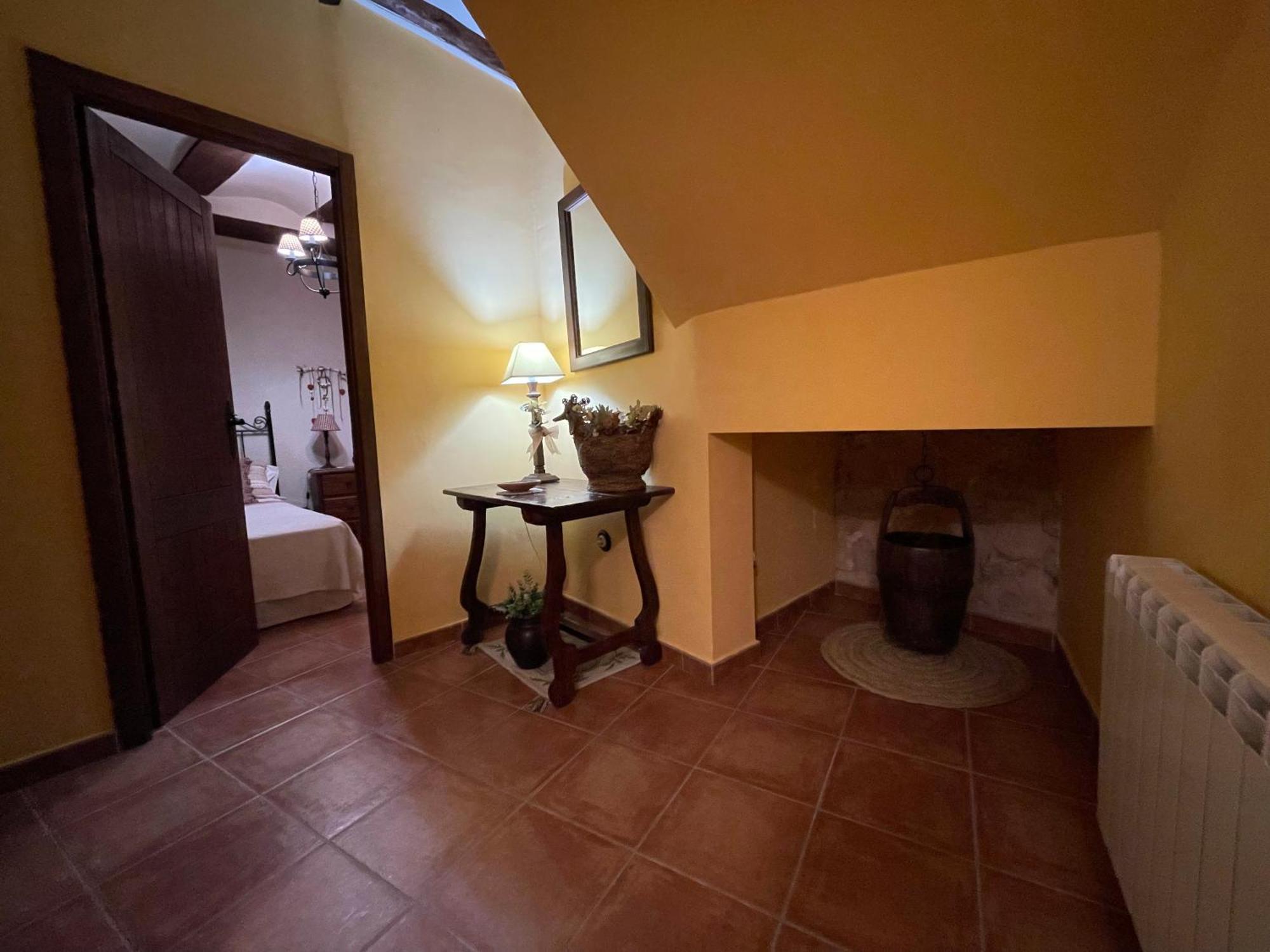 Casa Lidia - Antigua Posada Real Вальдерробрес Экстерьер фото
